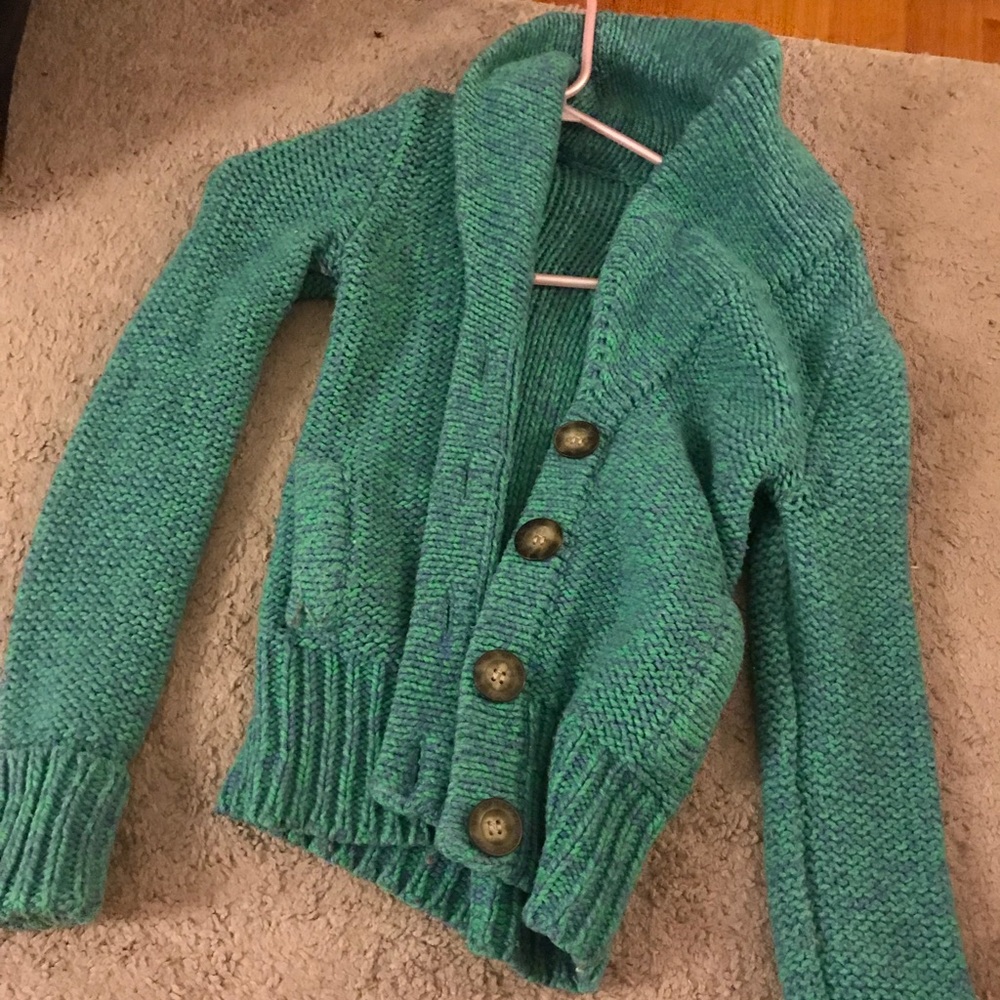 American Eagle Sweater